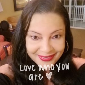 Meet your Posher, Pamela